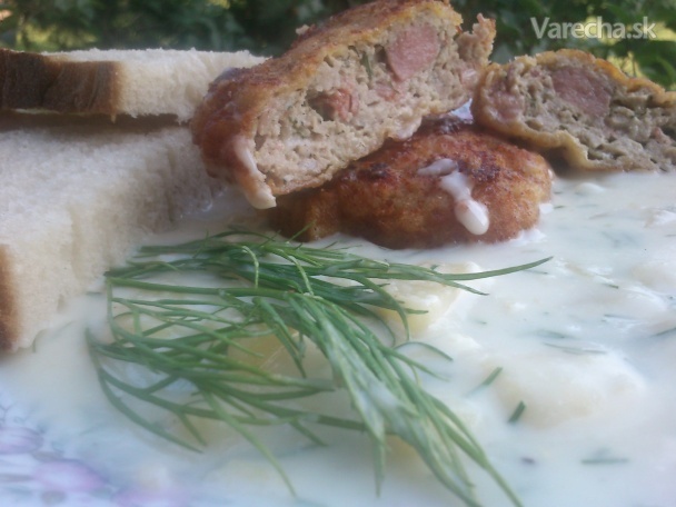 Recept - Tradičné smotanovo-kôprové zemiaky vs. netradičný mletý rezeň
